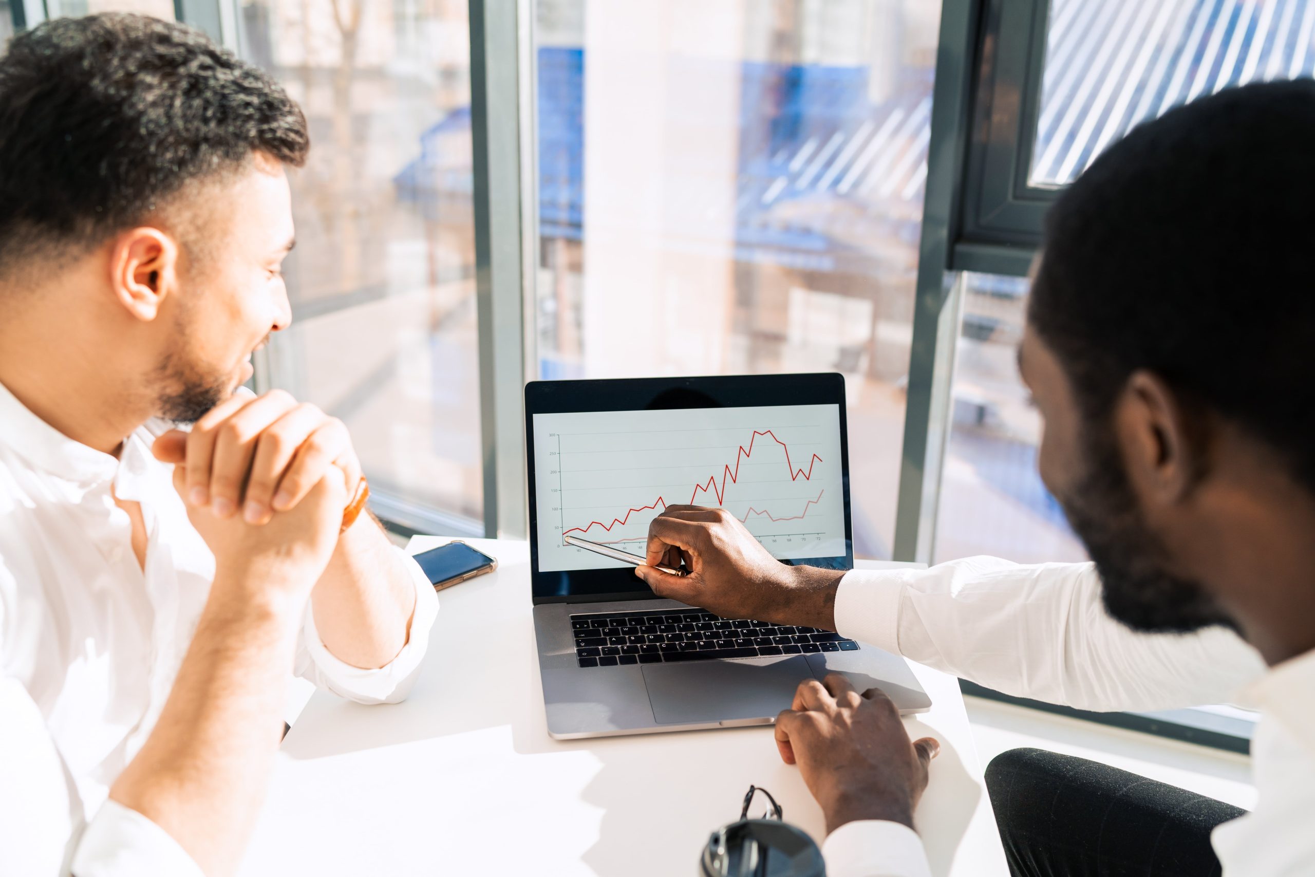 is hiring an investment advisor worth it