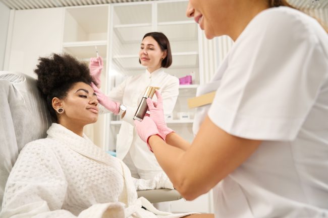cosmetologist job description