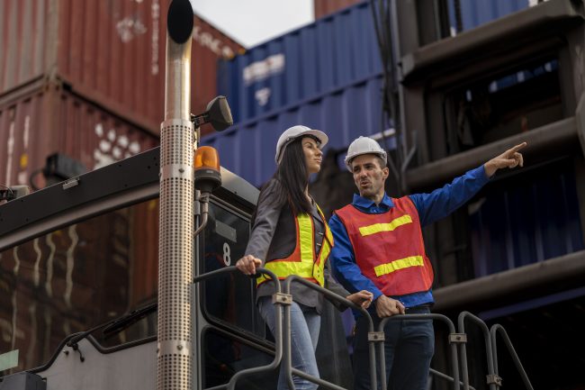 logistics operations manager job description